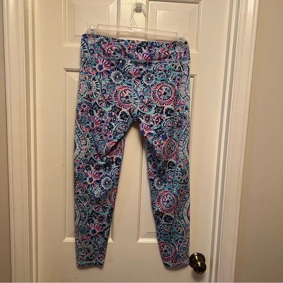 Lilly Pulitzer Luxletic Weekender Leggings Multi The Swim Engineered Size L - Picture 6 of 8